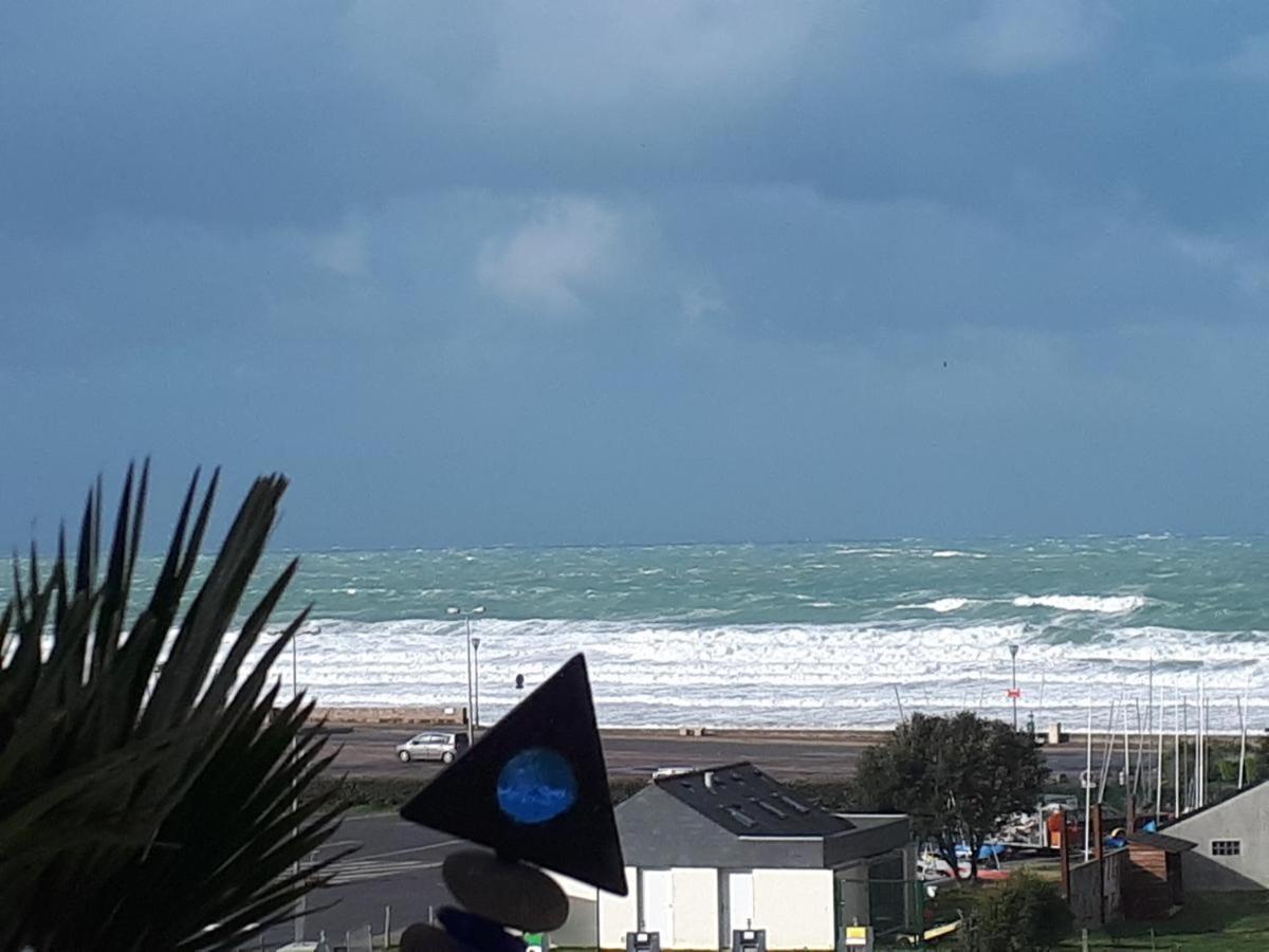 Grand Loft De 60M2 Tres Lumineux Tres Belle Vue Sur Mer Erquy Dış mekan fotoğraf